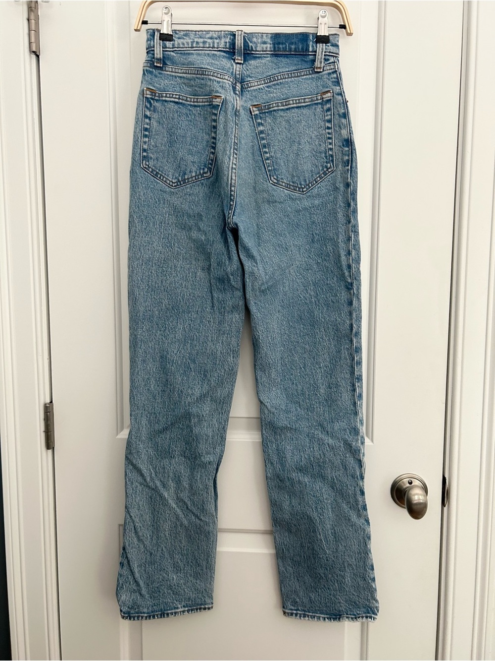 Abercrombie Curve Love 90s Straight Ultra High Rise Jeans - Picture 6 of 6
